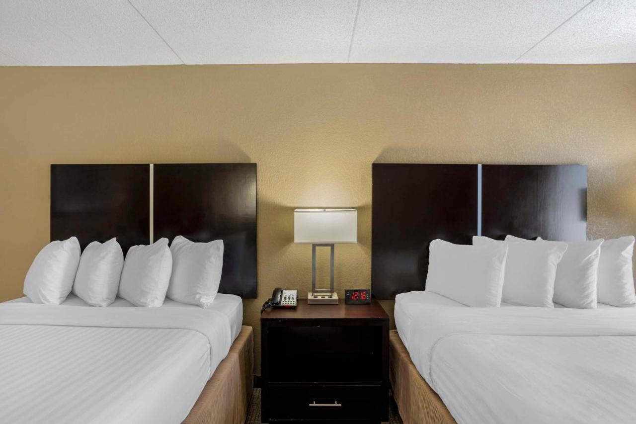 Best Western Harrisburg North Hotel Экстерьер фото