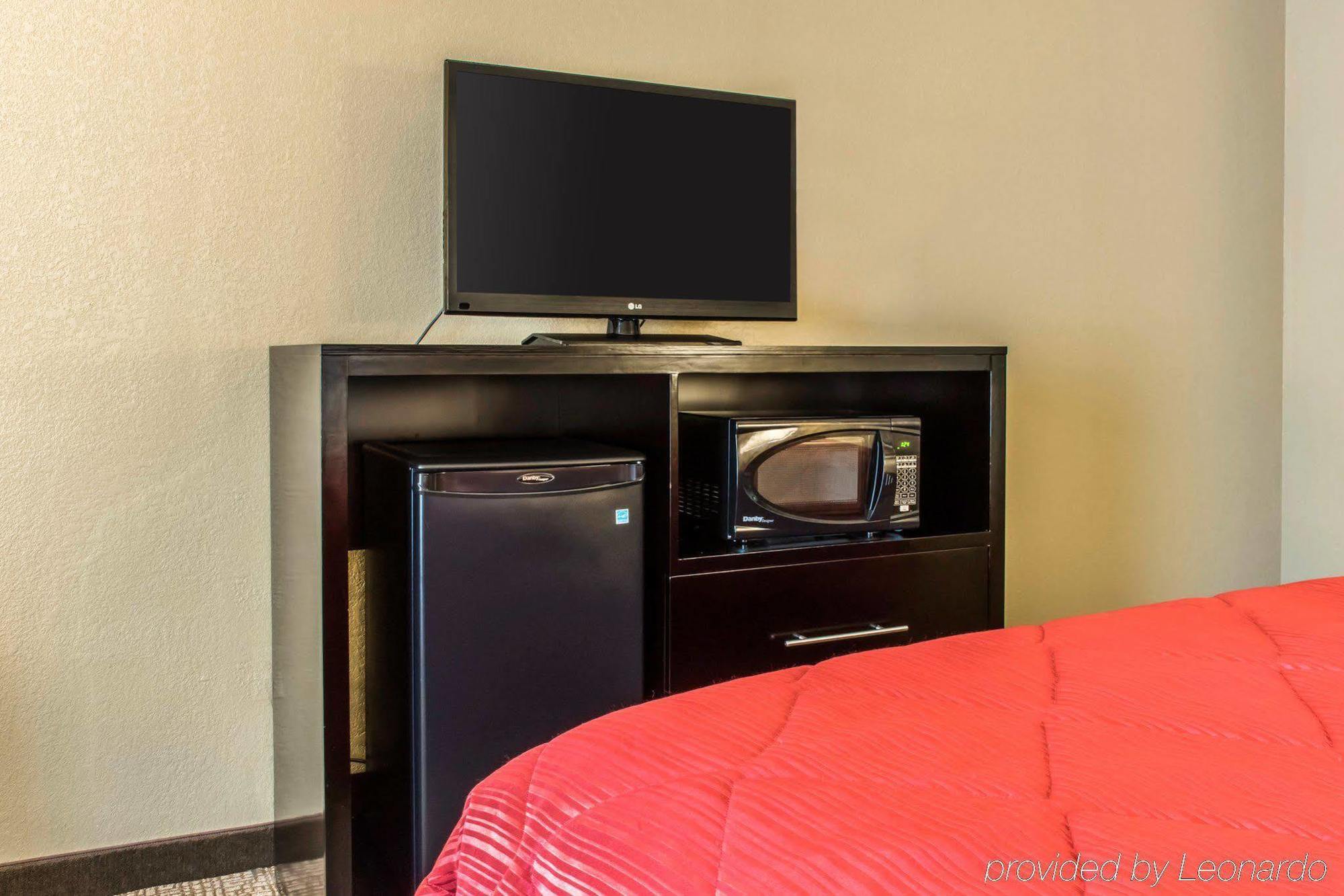 Best Western Harrisburg North Hotel Экстерьер фото