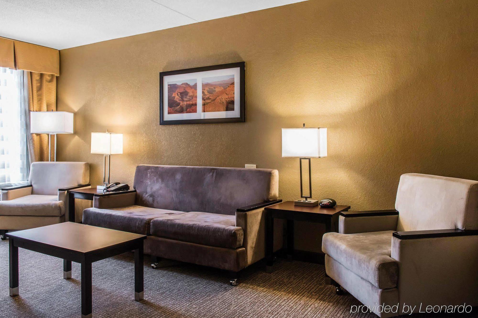 Best Western Harrisburg North Hotel Экстерьер фото