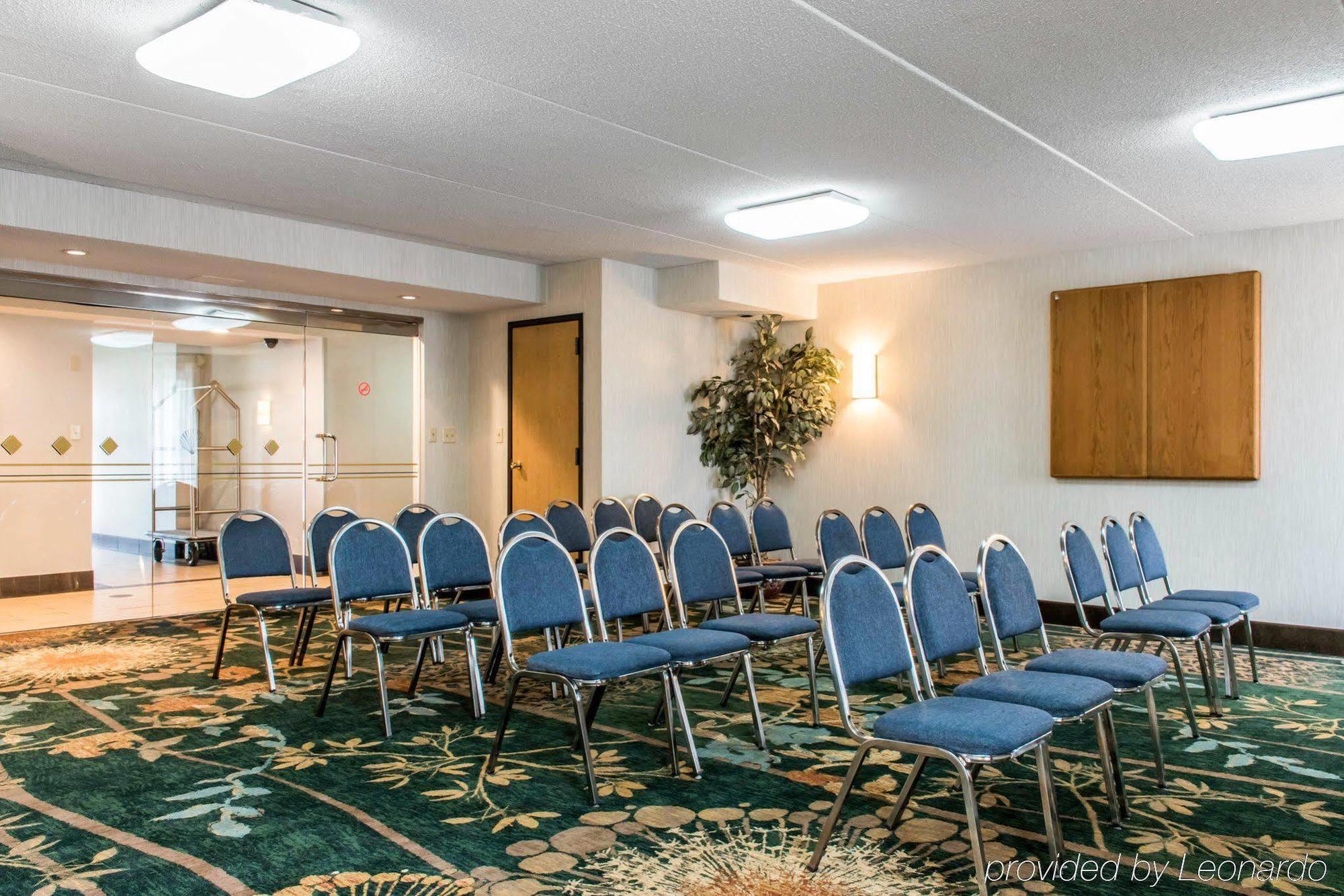 Best Western Harrisburg North Hotel Экстерьер фото