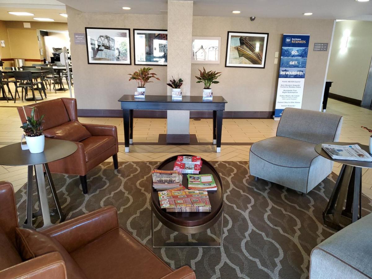 Best Western Harrisburg North Hotel Экстерьер фото